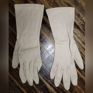 vintage 1950s driving gloves